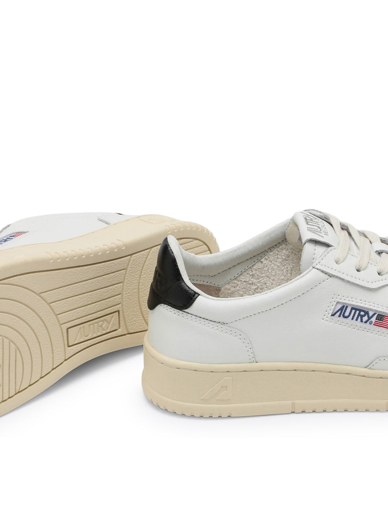 MEDALIST LOW SNEAKERS IN BLACK AND WHITE LEATHER