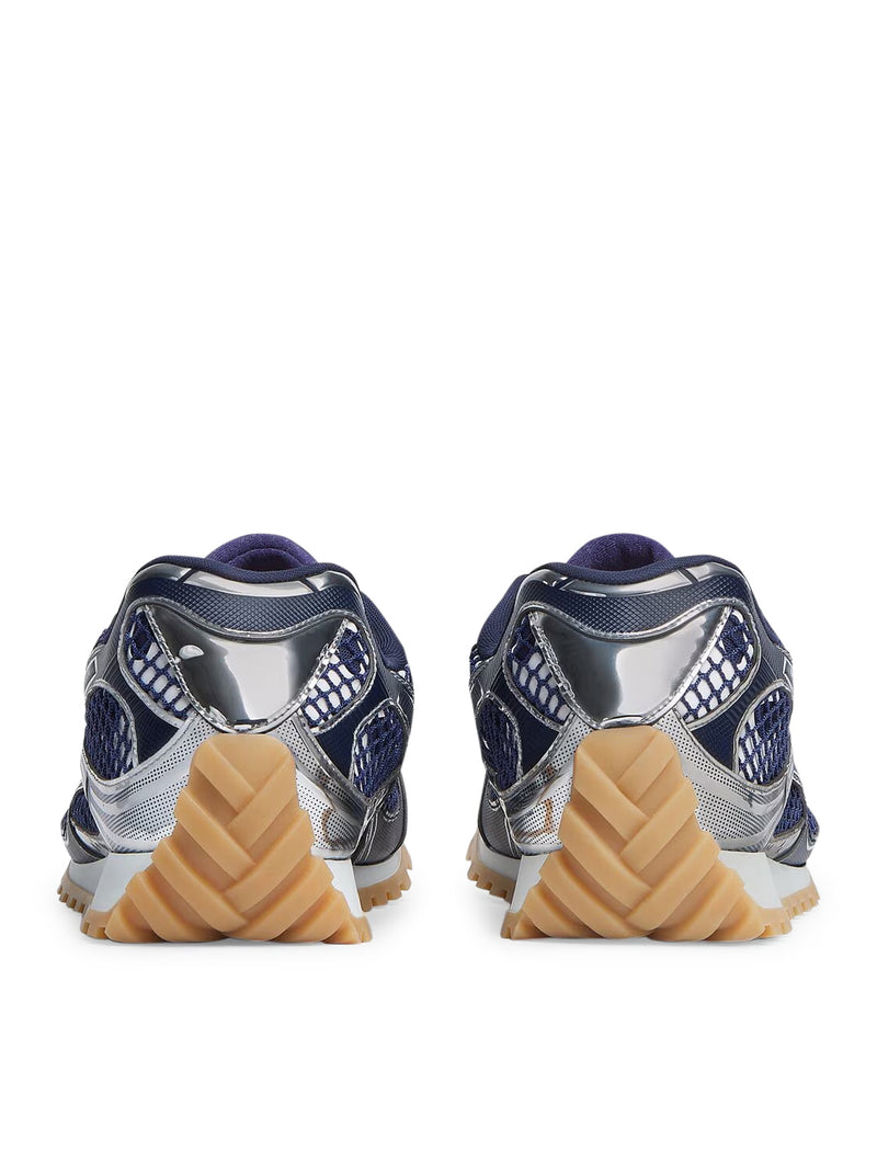 SNEAKER ORBIT