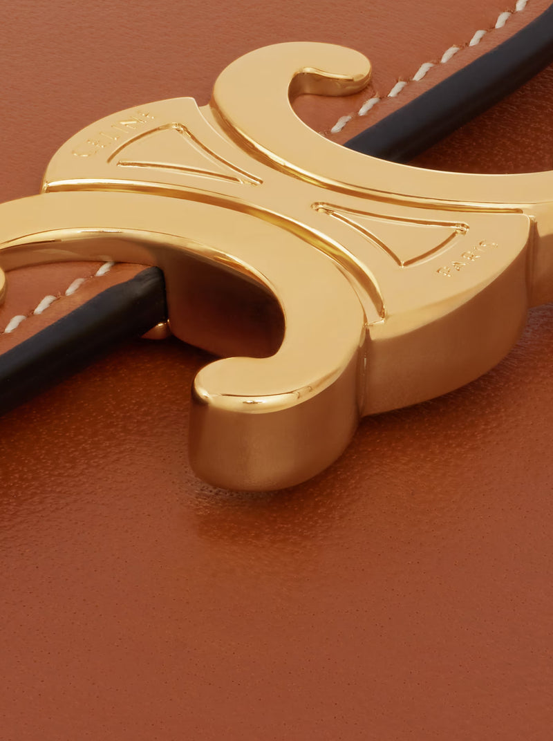 TRIOMPHE SMALL FLAP WALLET IN LEATHER