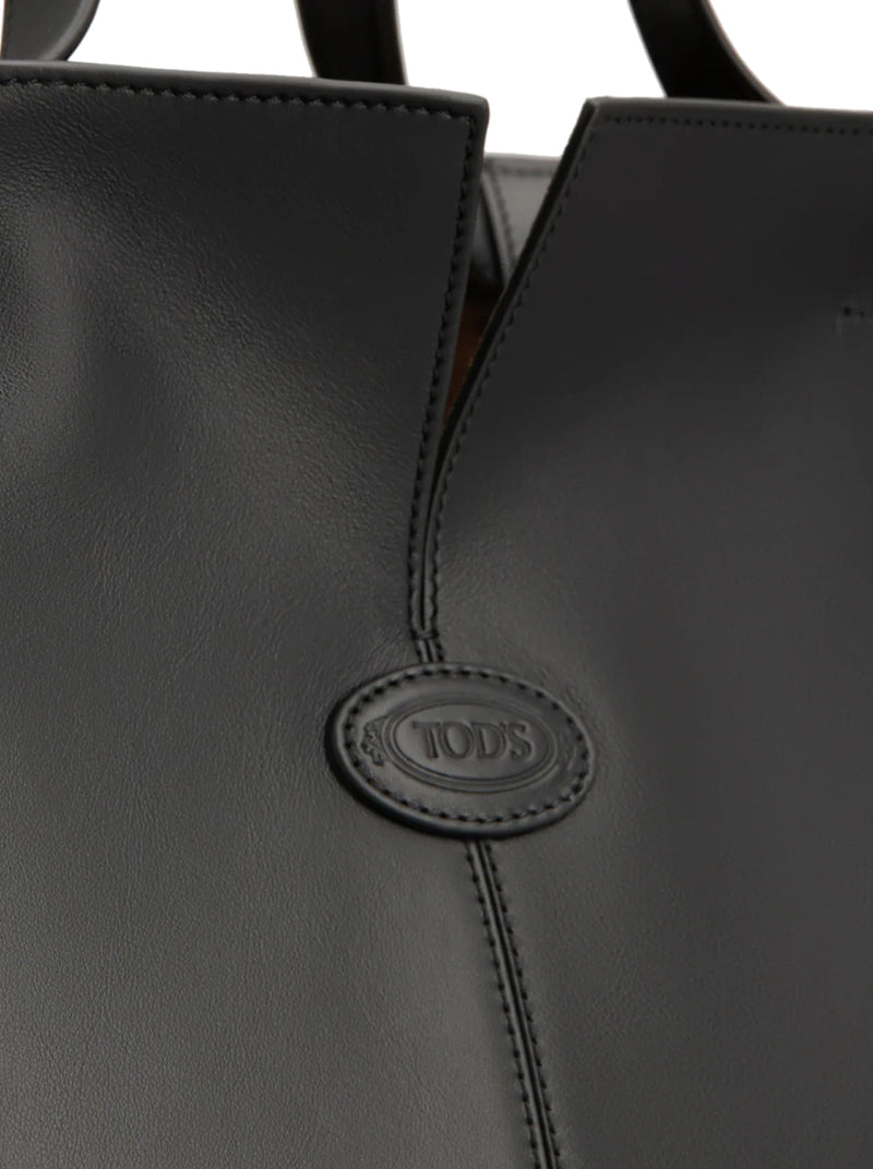 MEDIUM-SMALL LEATHER FOLIO BAG