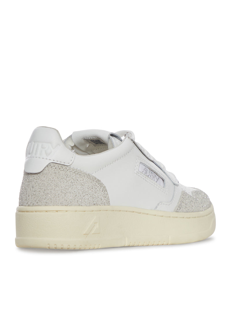 MEDALIST LOW LEATHER SNEAKERS