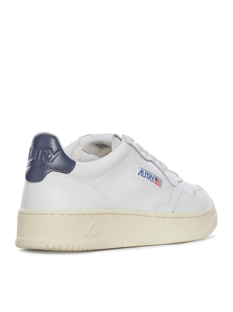 MEDALIST LOW SNEAKERS IN WHITE AND BLUE LEATHER