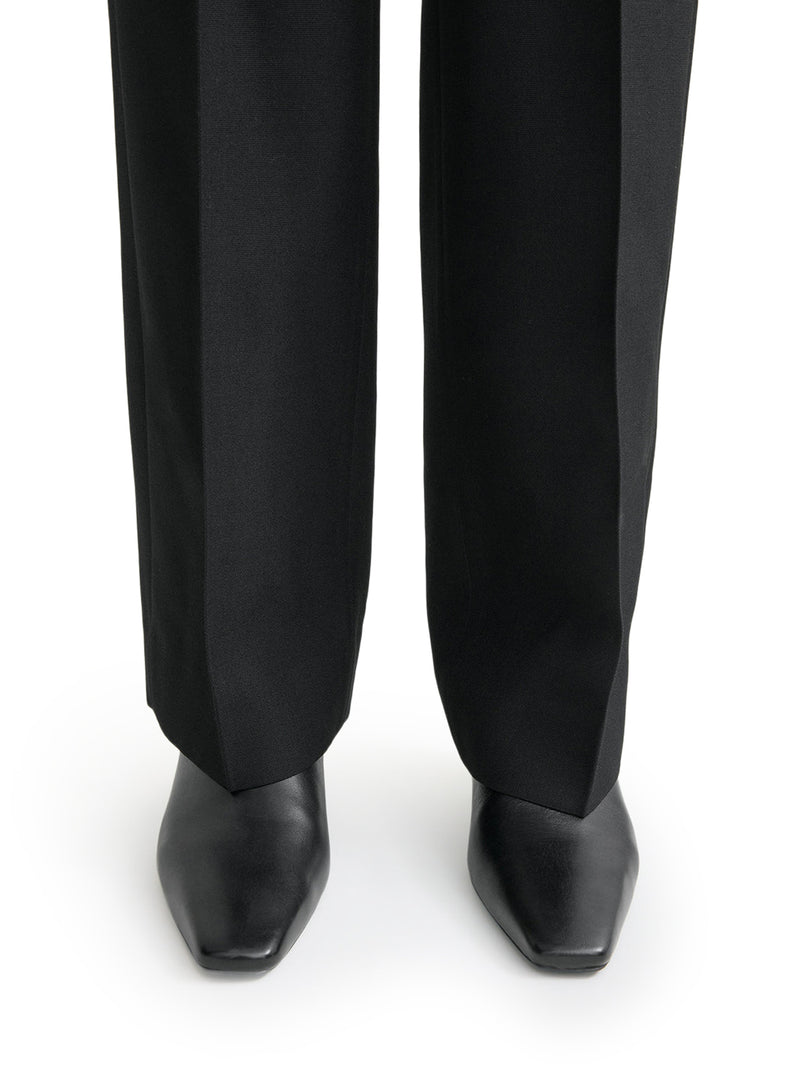 LEATHER MID-HEEL BOOTS