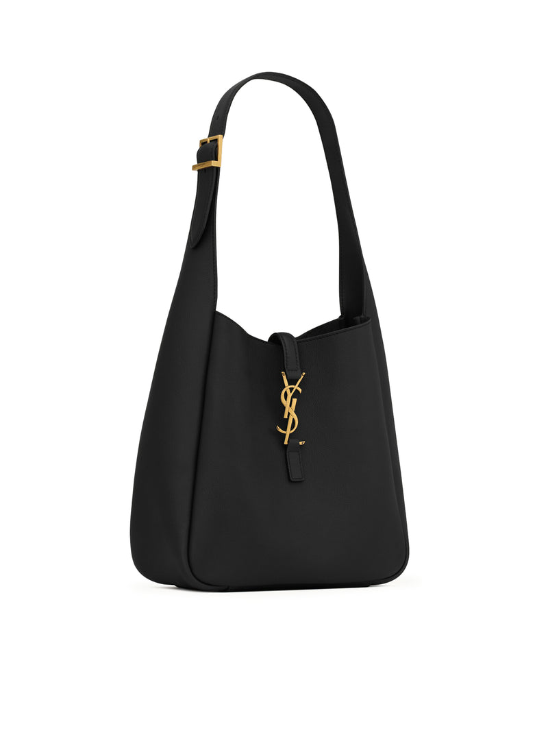 LE 5 À 7 SUPPLE SMALL IN HAMMERED LEATHER