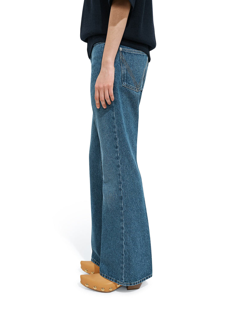 MEDIUM INDIGO WASH FLARED JEANS