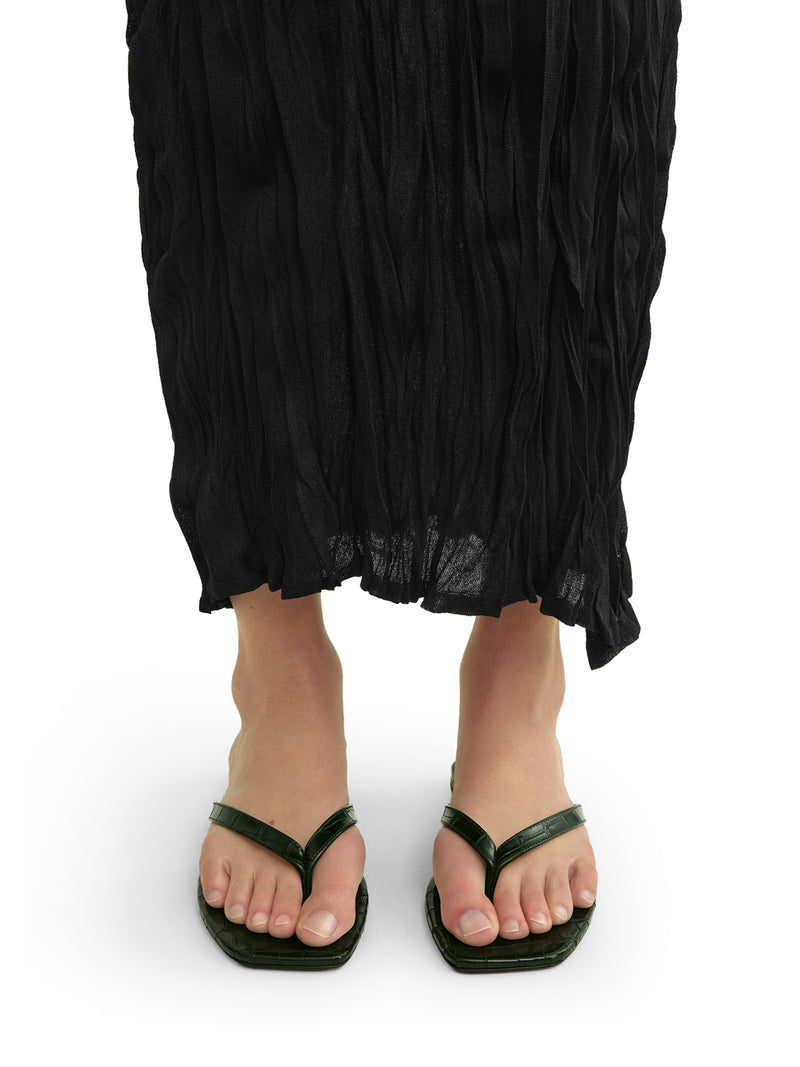 CROCO-EMBOSSED FLIP-FLOPS