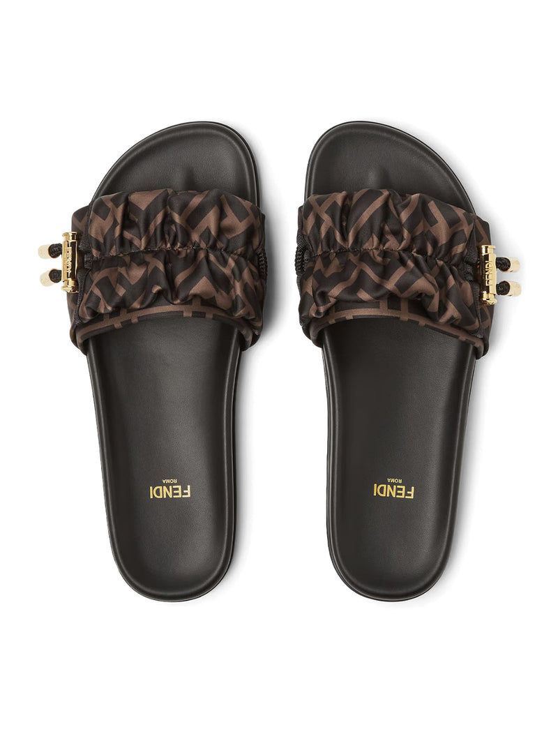 SLIDE IN SATIN FEEL