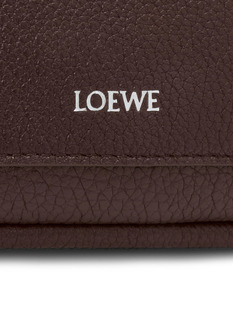 SMALL PEBBLE MESSENGER BAG IN SOFT GRAINED CALFSKIN