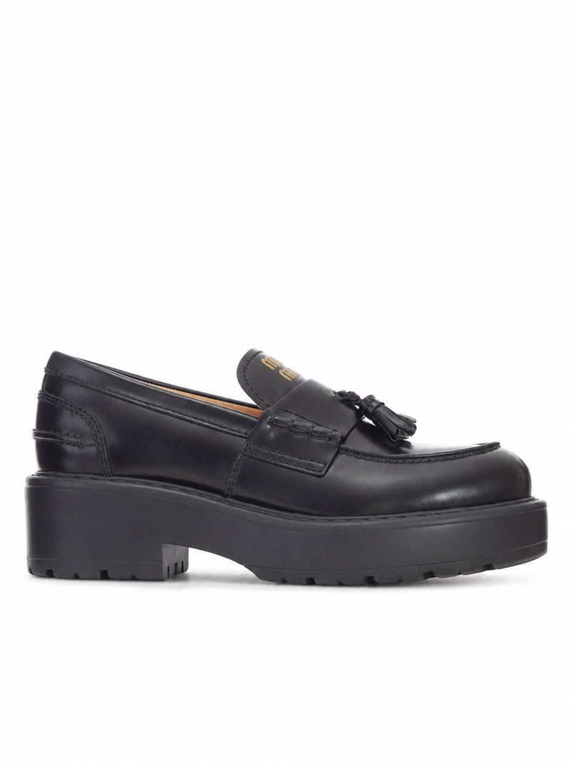 SMOOTH LEATHER LOAFERS WITH TASSELS