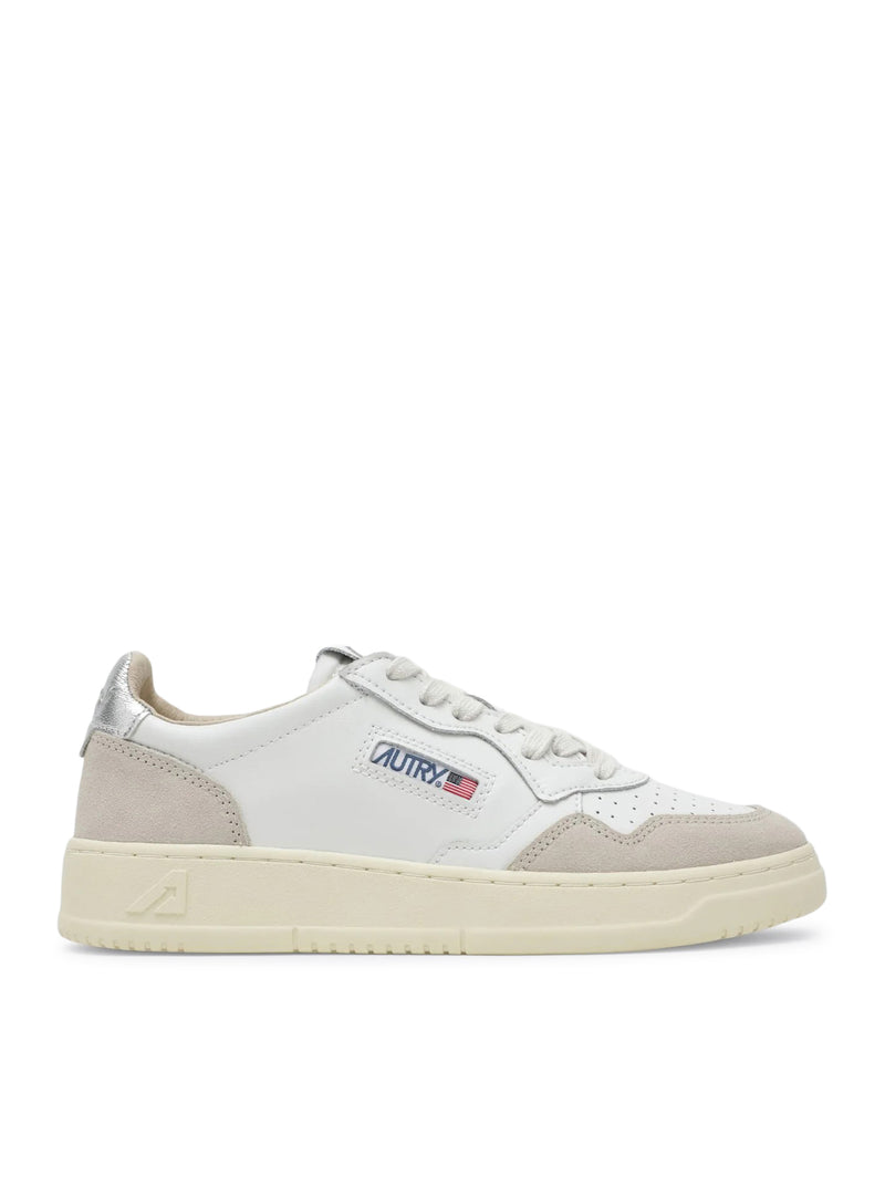 MEDALIST LOW LEATHER SNEAKERS