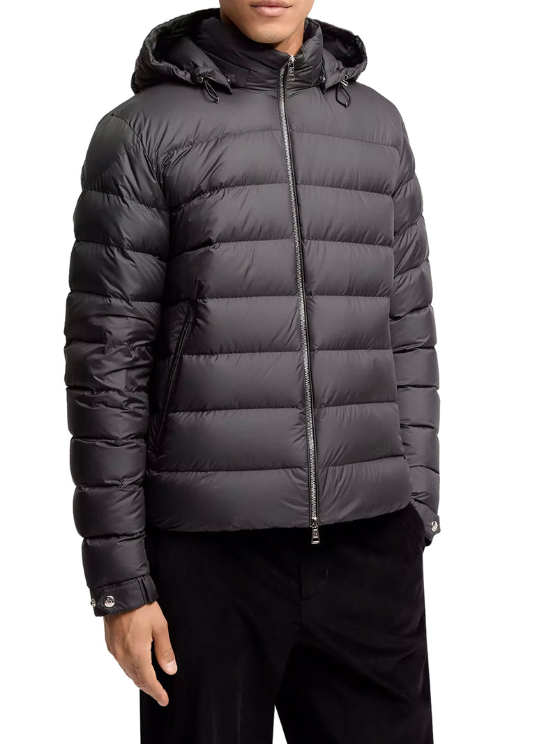 ARNEB SHORT HOODED DOWN JACKET