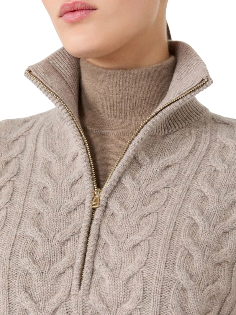CABLE KNIT CASHMERE YARN SWEATER