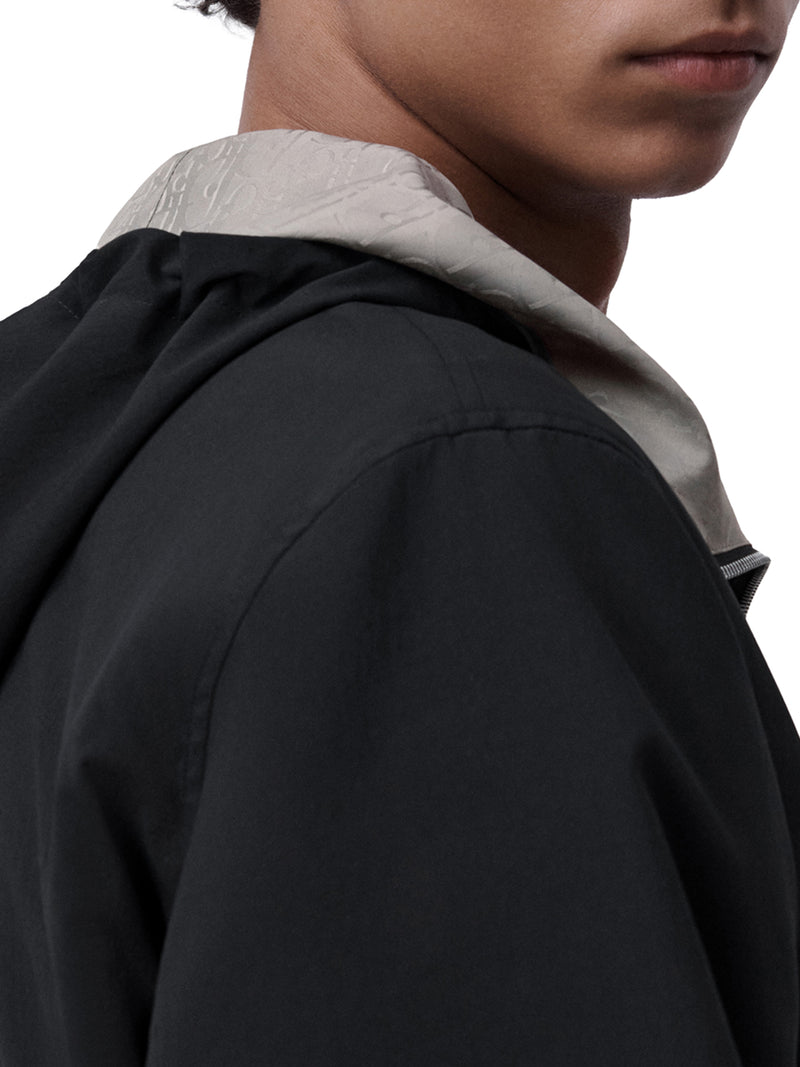 REVERSIBLE WINDBREAKER IN WATER-REPELLENT TECHNICAL FABRIC