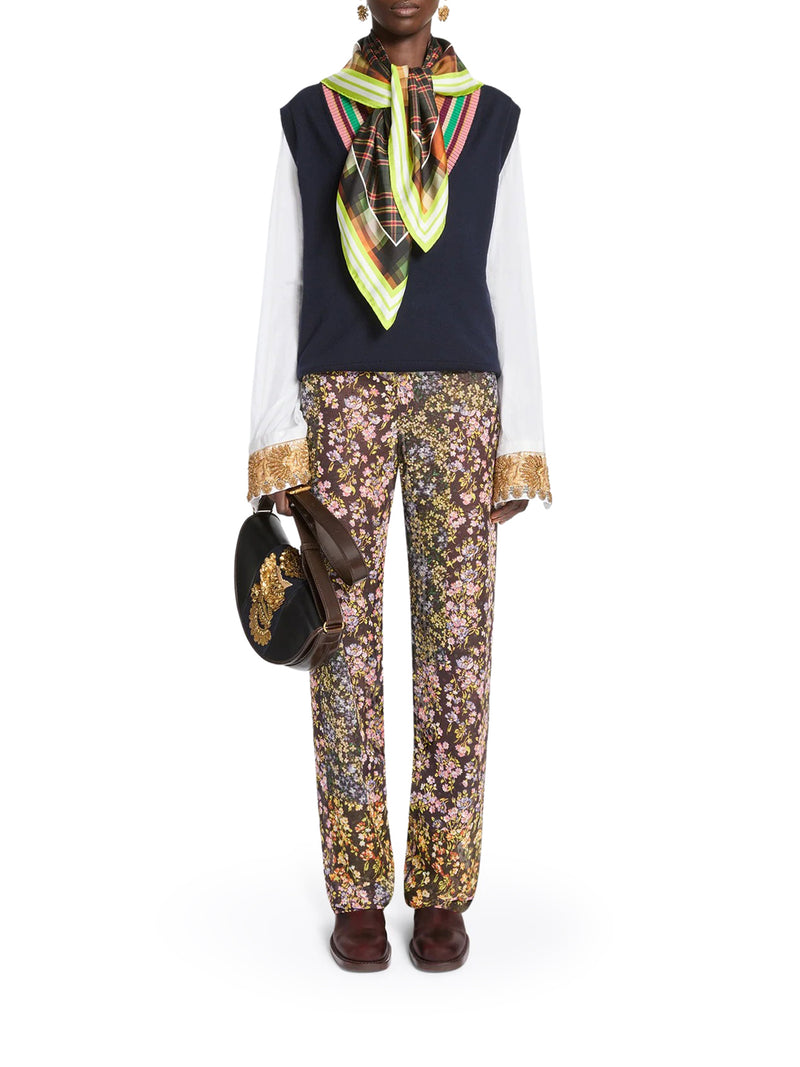 SQUARE SILK SCARF WITH A CONTRASTING CHECK PATTERN