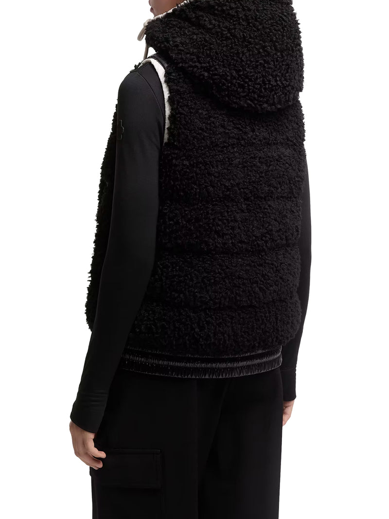 INSULATED TEDDY-STYLE VEST WITH HOOD