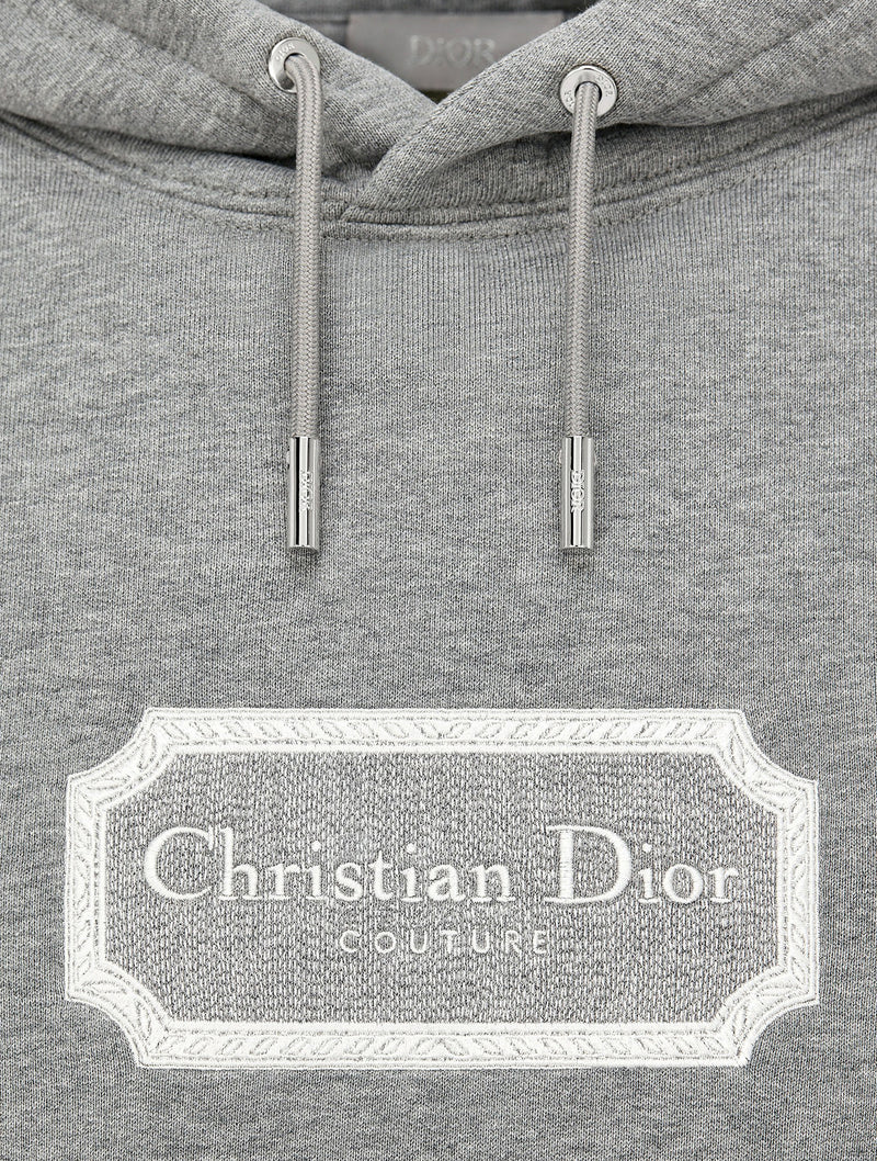 HOODED SWEATSHIRT WITH COMFORTABLE FIT