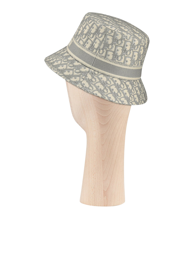 D-OBLIQUE SMALL BRIM BUCKET HAT