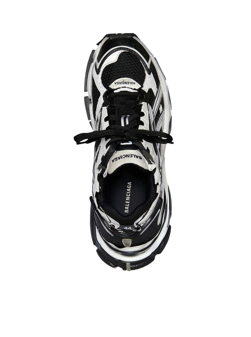 Runner sneakers in black and white mesh and nylon