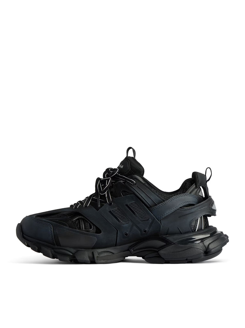 MEN`S TRACK SNEAKERS IN BLACK
