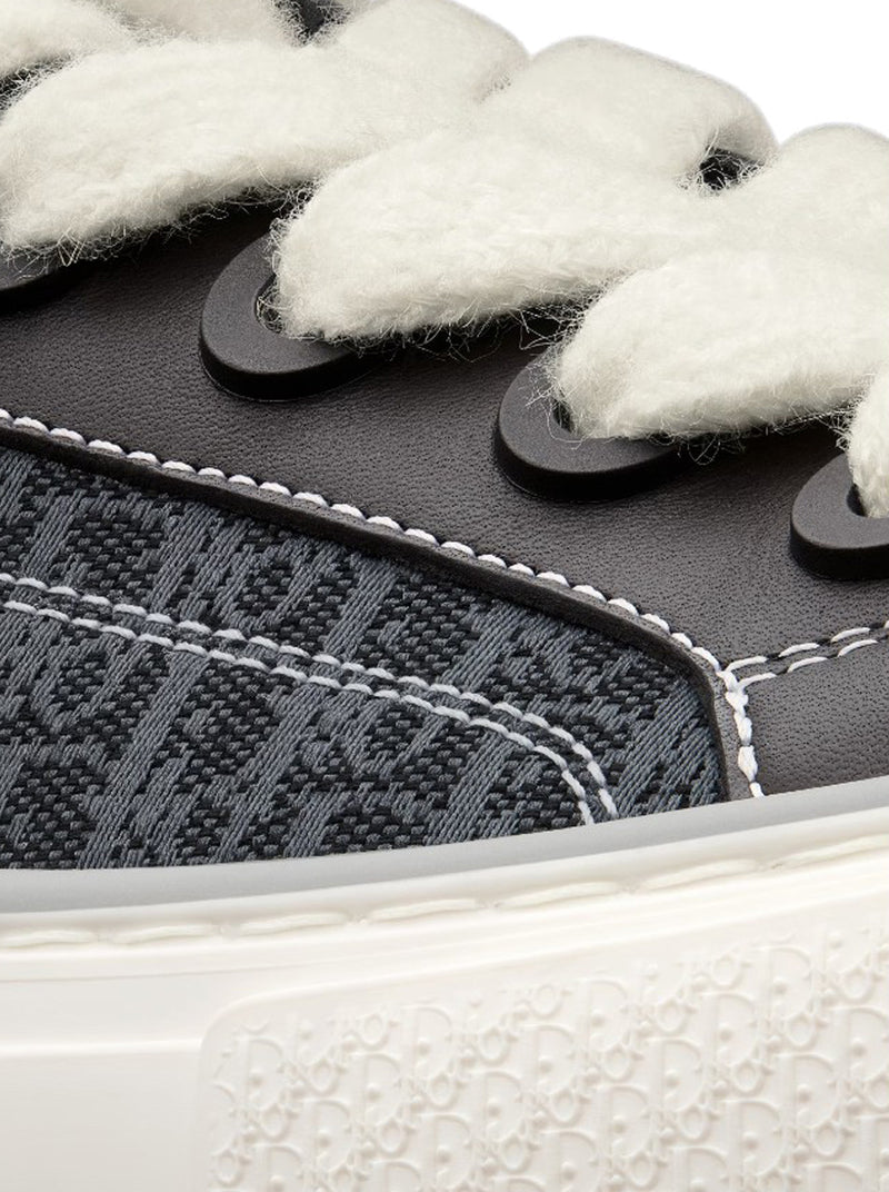 B33 SNEAKERS