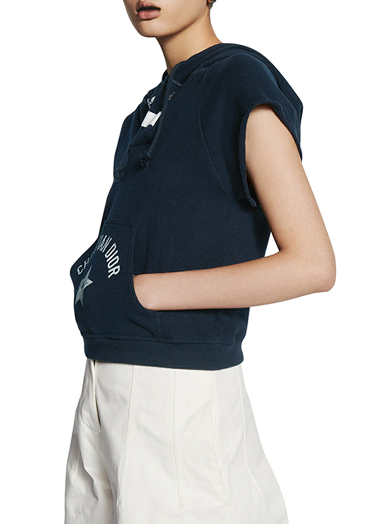 Short-sleeved hooded sweatshirt