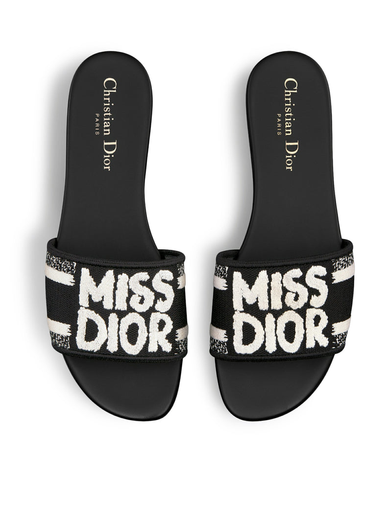 Dway Sandal