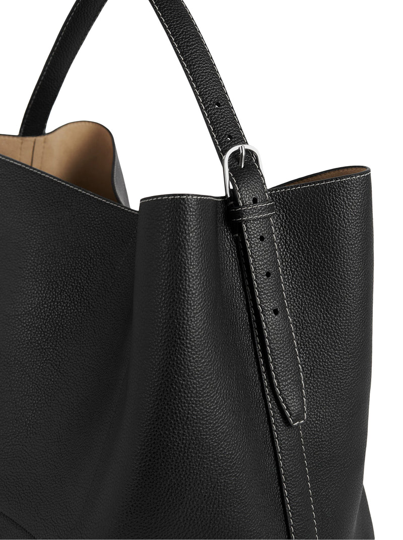 Belted tote black grain