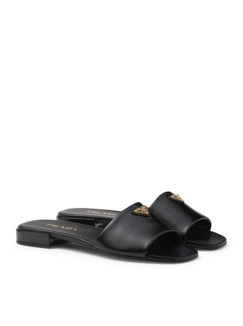 LOW SANDALS IN PATENT SAFFIANO