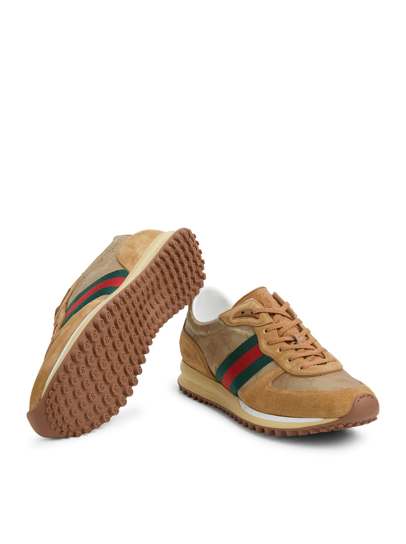 SNEAKER RE-MOTION