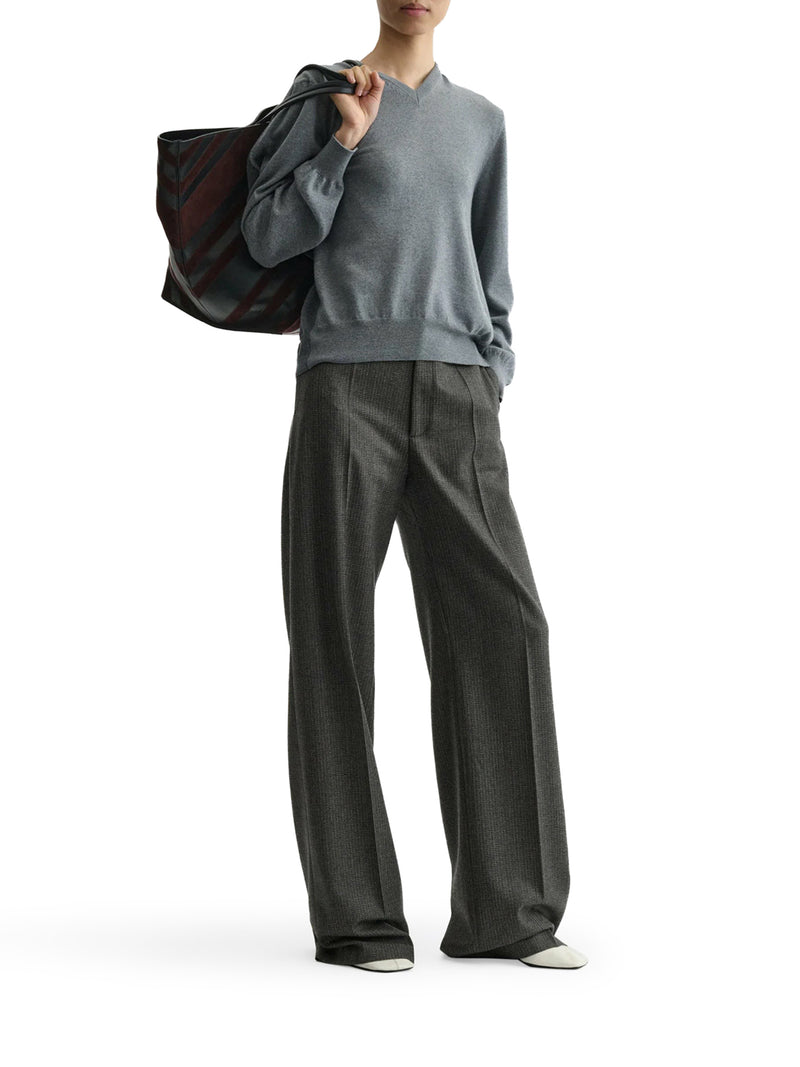 V-NECK BACK WOOL SWEATER