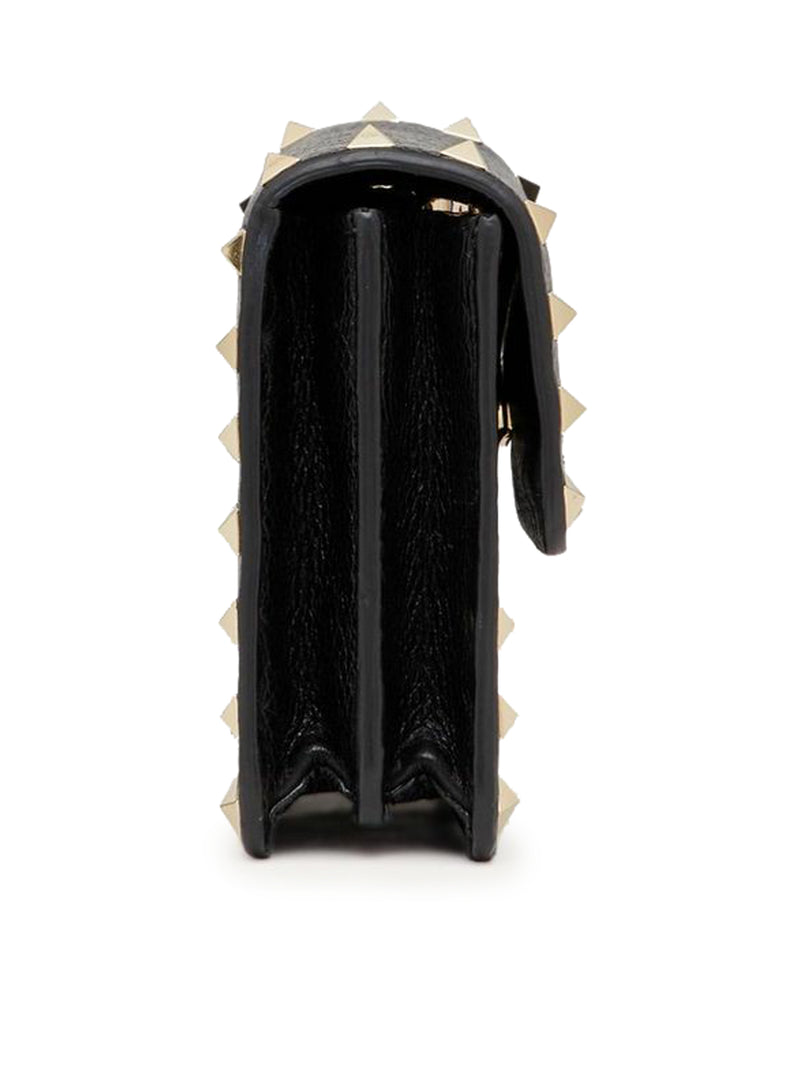 ROCKSTUD CHAIN POUCH IN GARNET CALFSKIN