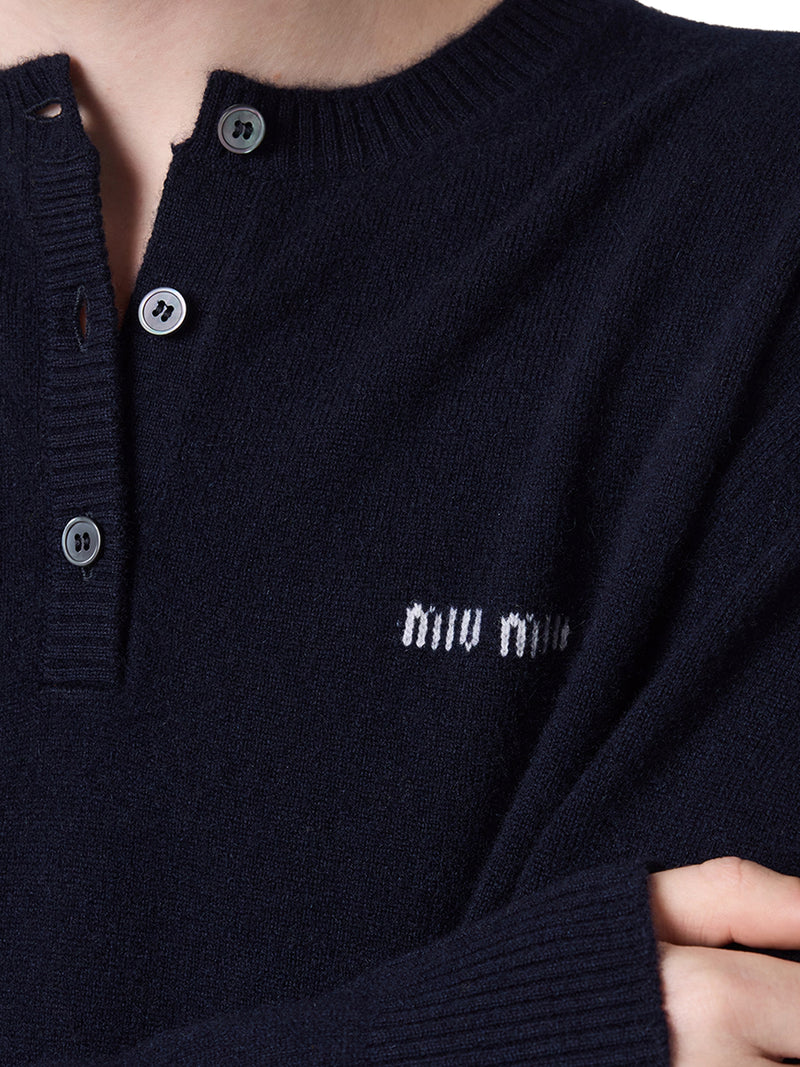 CREW NECK CASHMERE SWEATER