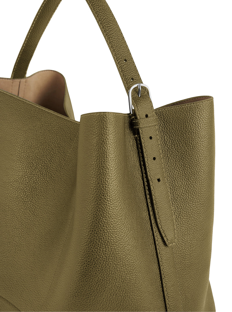 BELTED TOTE BAG IN HAMMERED CALFSKIN