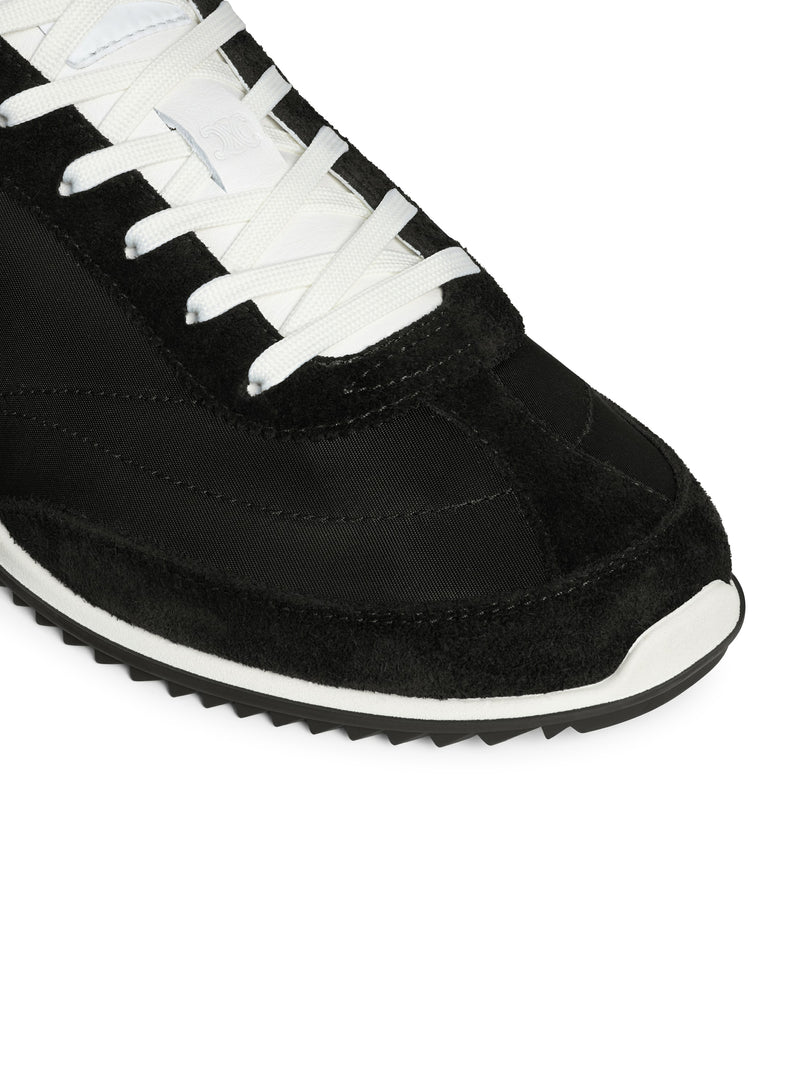 SNEAKER BASSA STRINGATA IN PELLE DI VITELLO SCAMOSCIATA