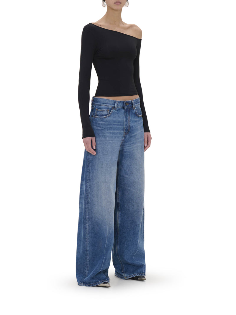 BETHANY FLUID DENIM JEANS WITH A BOYFRIEND FIT