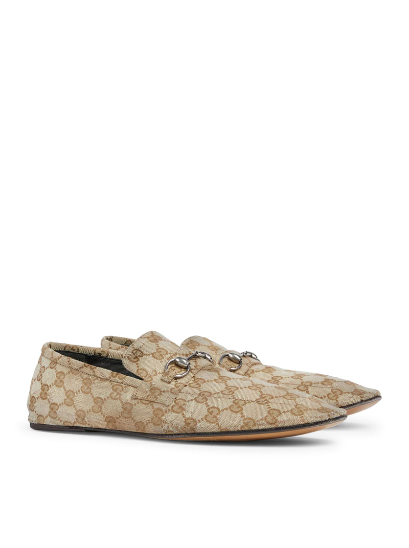 LIVED-EFFECT MOCCASIN WITH HORSE CLIP