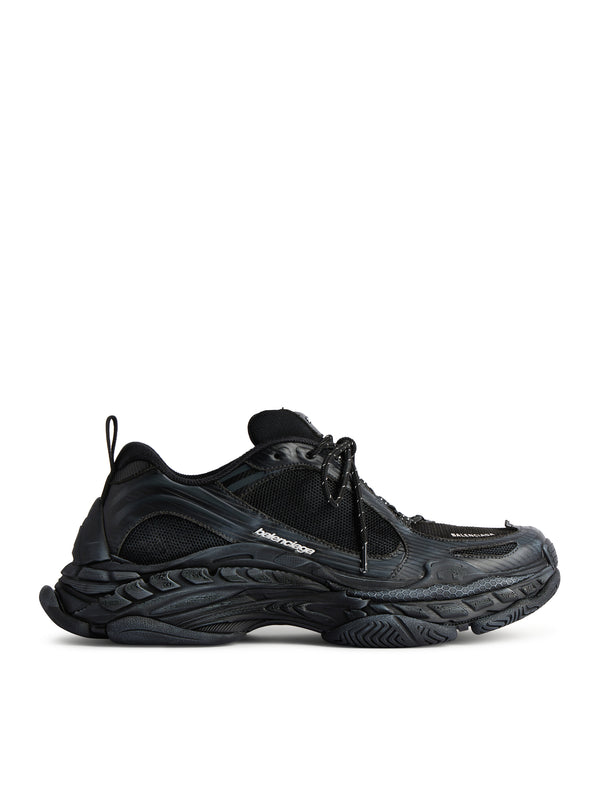TRIPLE S 2 SNEAKER IN BLACK/DARK GREY