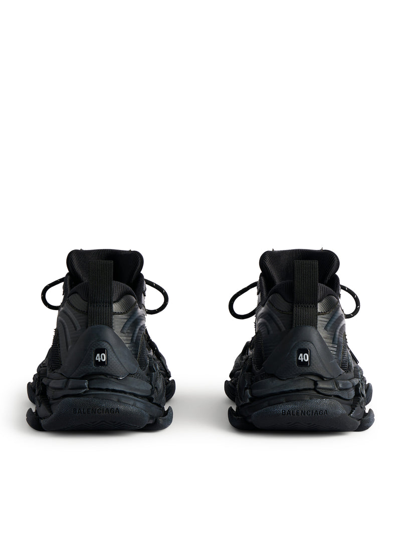 TRIPLE S 2 SNEAKER IN BLACK/DARK GREY