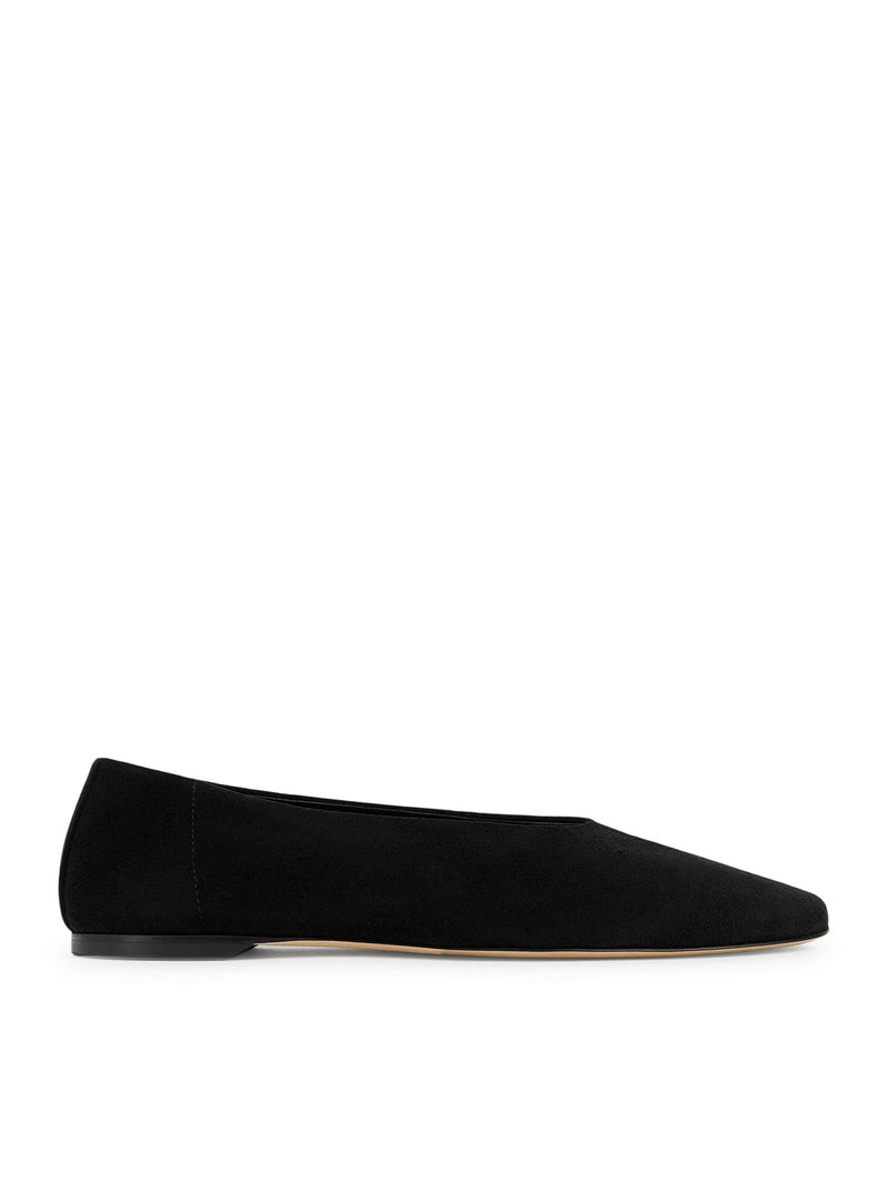 BLACK SUEDE BALLERINAS