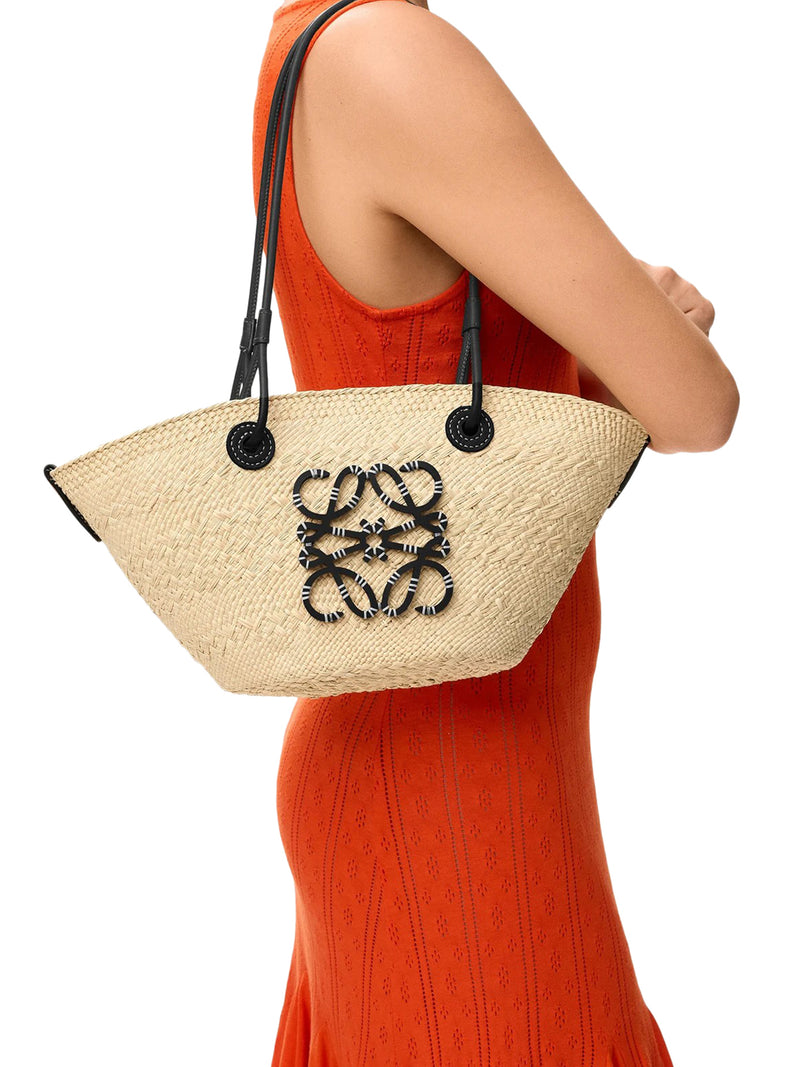 SMALL ANAGRAM BASKET BAG IN IRACA PALM AND CALFSKIN