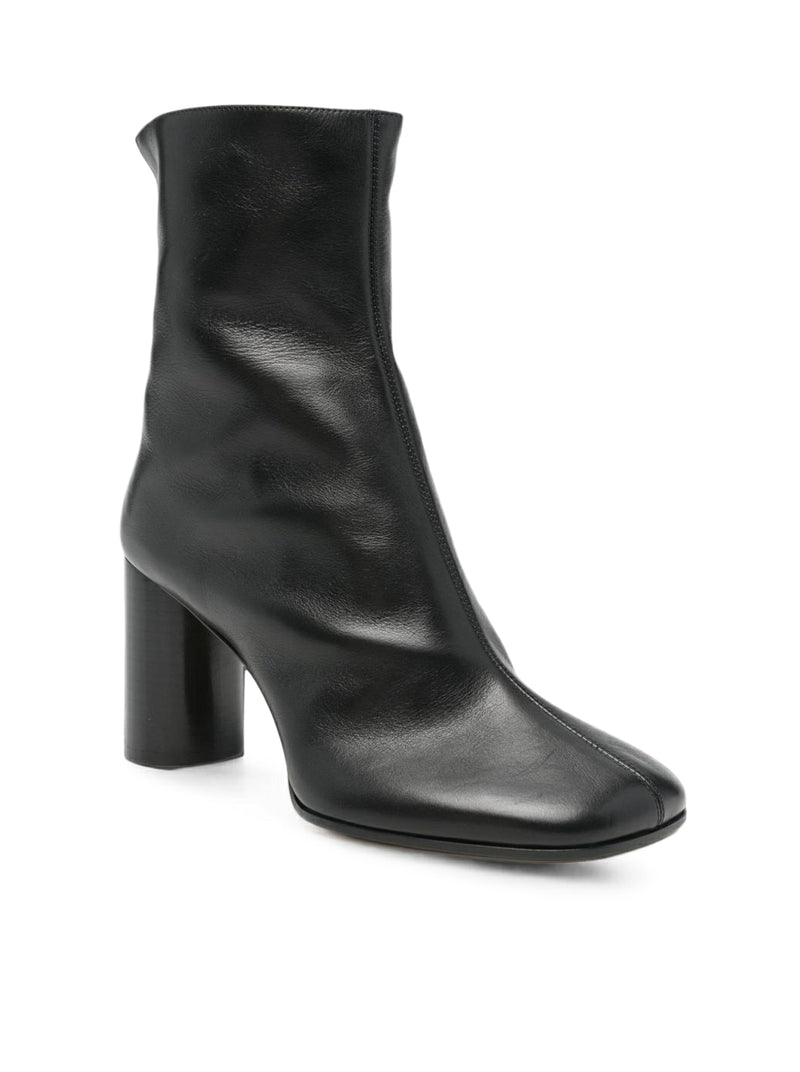 HEELED LEATHER ANKLE BOOT
