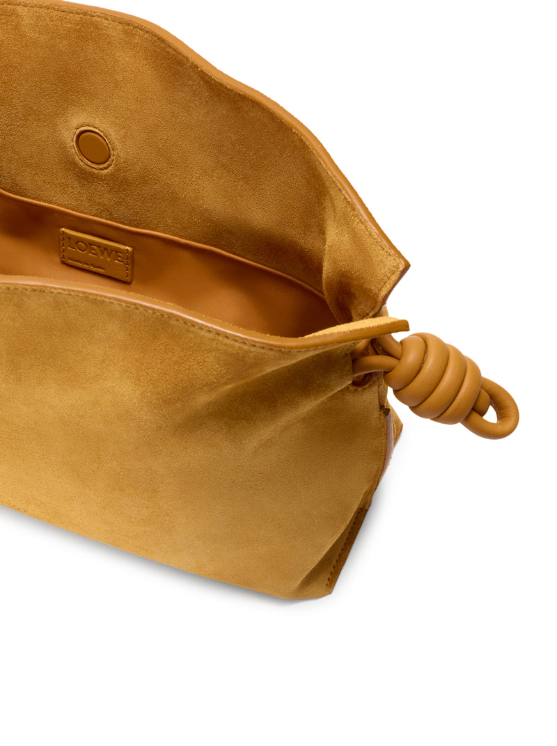 MEDIUM FLAMENCO CLUTCH IN SUEDE