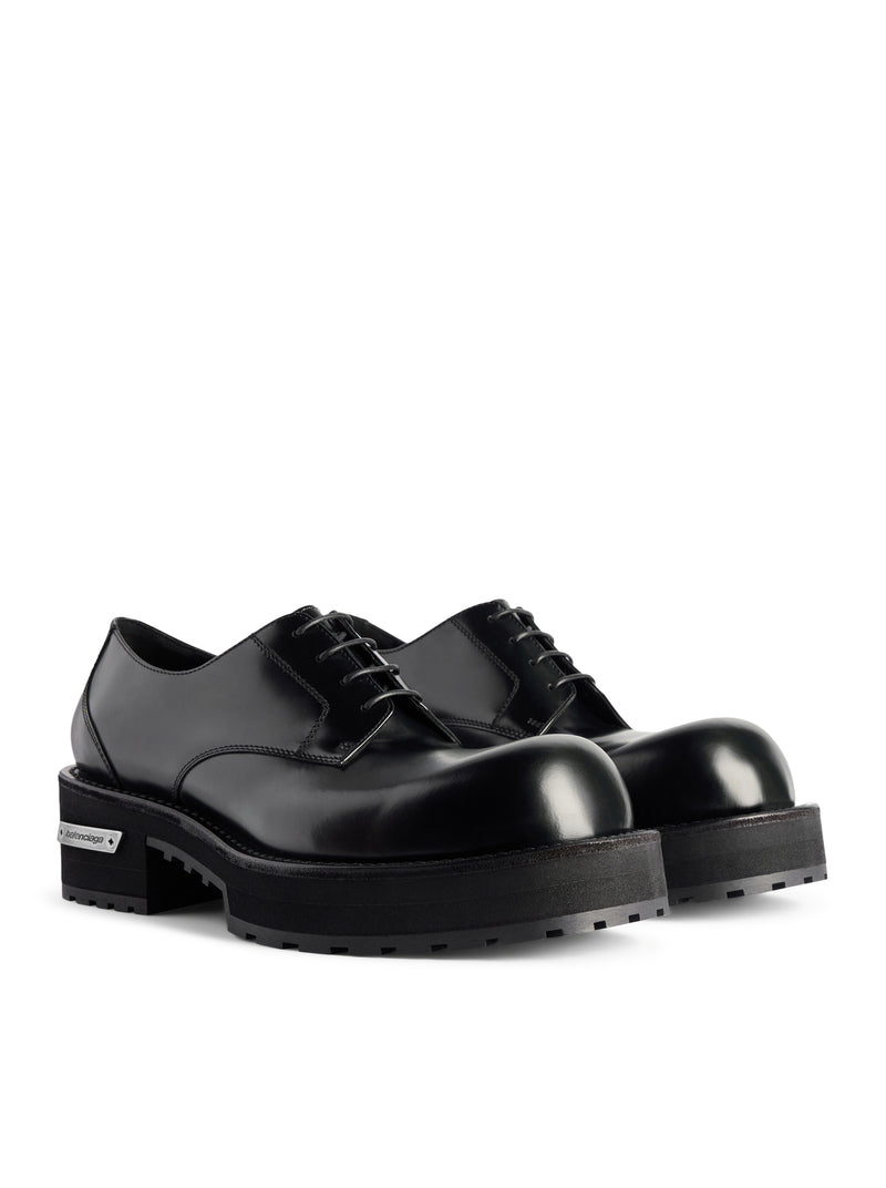 VENOM DERBY IN BLACK CALFSKIN