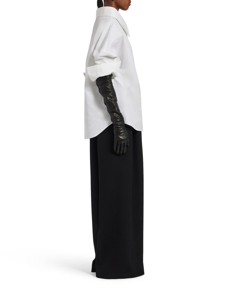 OVERSIZED STOLE-STYLE SHIRT IN ULTRA-LIGHTWEIGHT WHITE COTTON POPLIN WITH A WASHED-OUT EFFECT