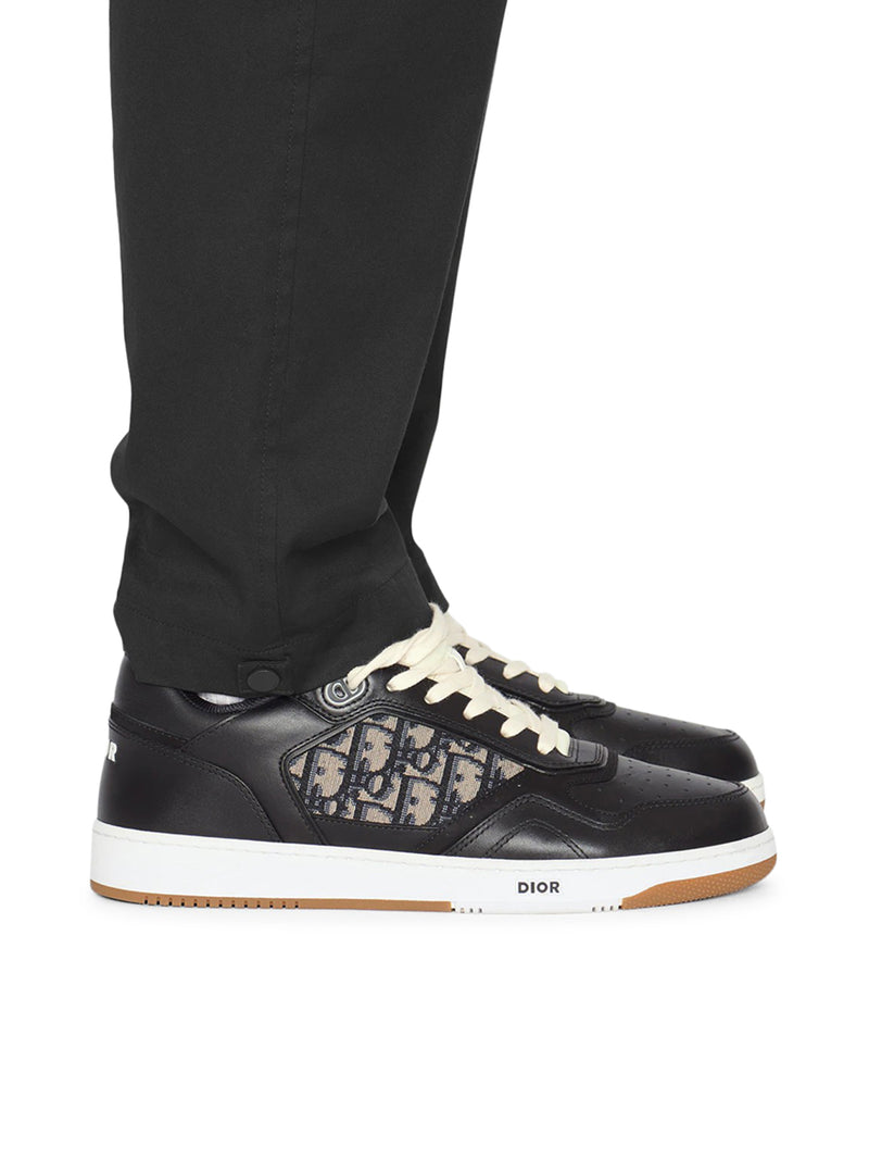 B27 LOW-TOP SNEAKER