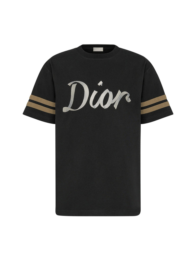 COMFORTABLE FIT T-SHIRT
