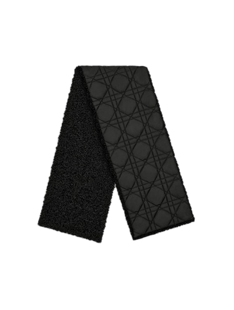MACROCANNAGE SCARF