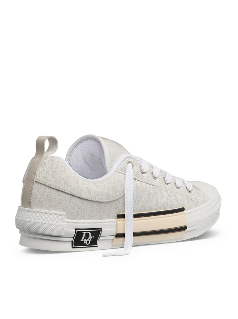 SNEAKERS TO SKATE B23