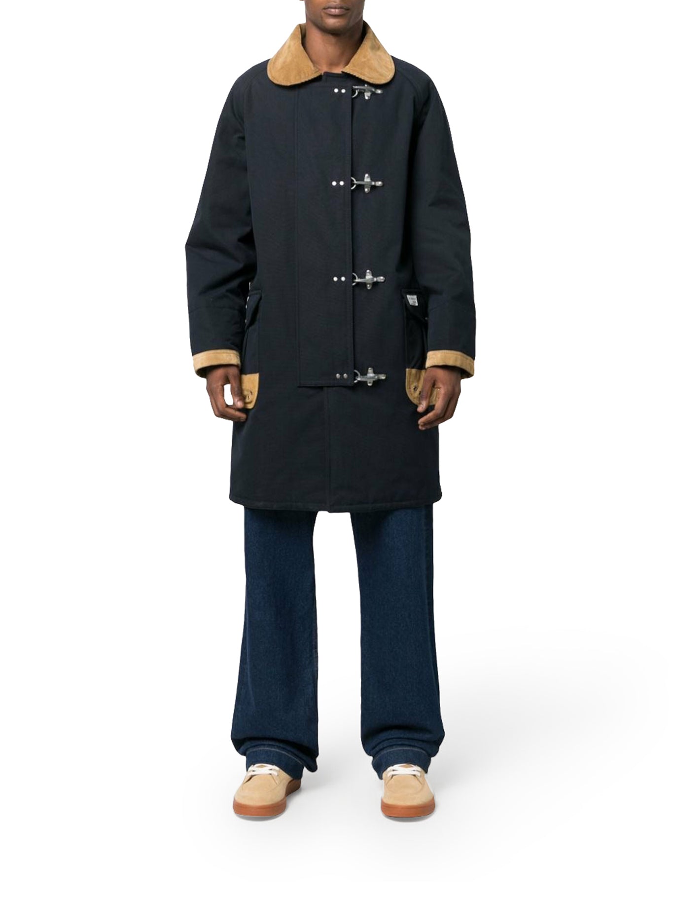 Duffle coat with spread collar