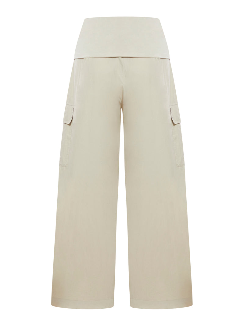 trousers with band